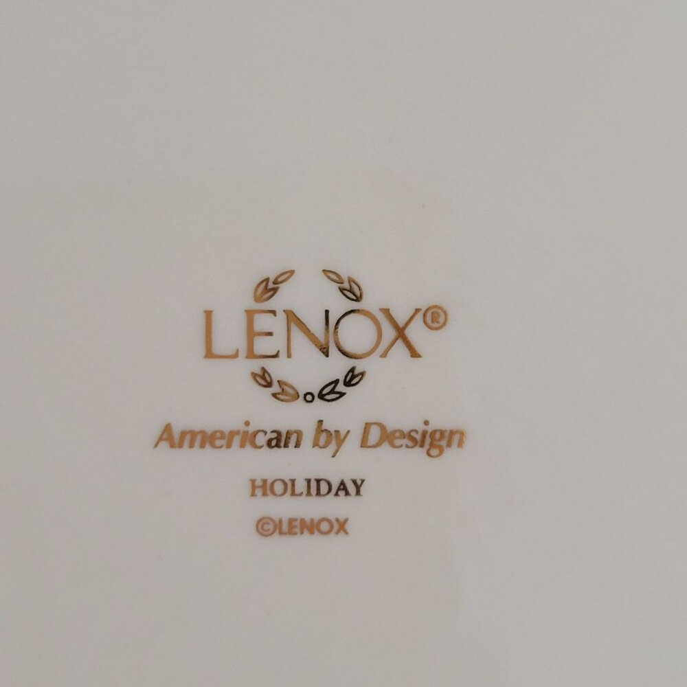 Lenox Holiday Pierced Low Bowl, Gold Trim Christmas Holly Design, Festive Dining - Picture 10 of 12